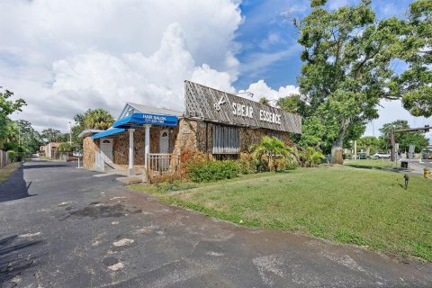Propiedad comercial en venta en Saint Petersburg, Florida, 152.36 m2 № 2099529 - foto 27
