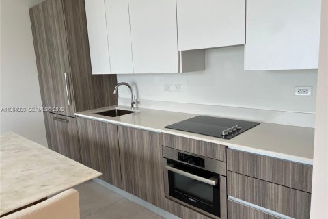 Condominio en venta en Miami, Florida, 2 dormitorios, 75.16 m2 № 2000400 - foto 6