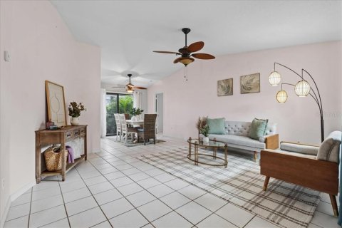 Casa en venta en Port Charlotte, Florida, 3 dormitorios, 126.35 m2 № 1902466 - foto 4