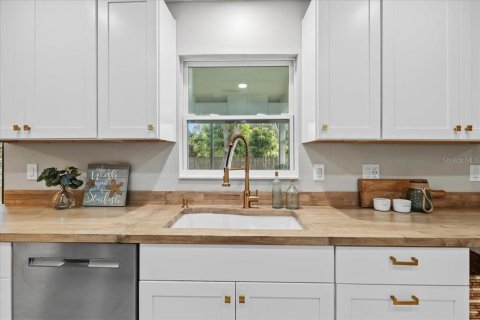 Casa en venta en Port Charlotte, Florida, 3 dormitorios, 126.35 m2 № 1902466 - foto 14