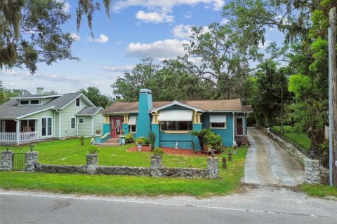House in New Port Richey, Florida 4 bedrooms, 182.46 sq.m. № 1820638 - photo 9