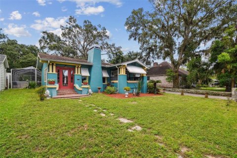 House in New Port Richey, Florida 4 bedrooms, 182.46 sq.m. № 1820638 - photo 11