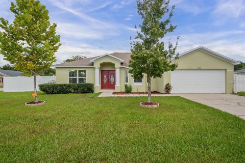 Casa en venta en Lakeland, Florida, 3 dormitorios, 159.33 m2 № 1652211 - foto 1