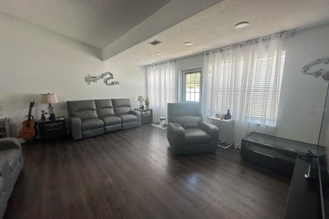 Casa en venta en Lakeland, Florida, 3 dormitorios, 159.33 m2 № 1652211 - foto 7