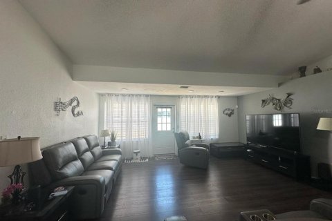 Casa en venta en Lakeland, Florida, 3 dormitorios, 159.33 m2 № 1652211 - foto 8