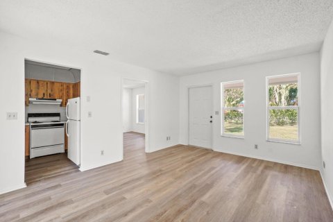 Appartement à louer à North Palm Beach, Floride: 1 chambre, 63.17 m2 № 2407911 - photo 4