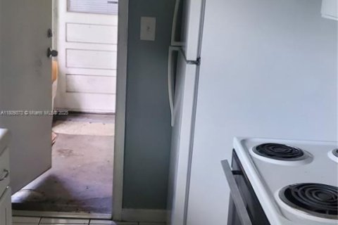 Villa ou maison à louer à Coral Springs, Floride: 3 chambres, 337.42 m2 № 1959740 - photo 7