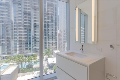 Condo in Miami, Florida, 4 bedrooms  № 1762725 - photo 19