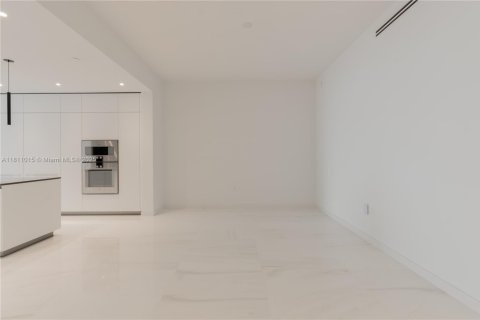 Condo in Miami, Florida, 4 bedrooms  № 1762725 - photo 13
