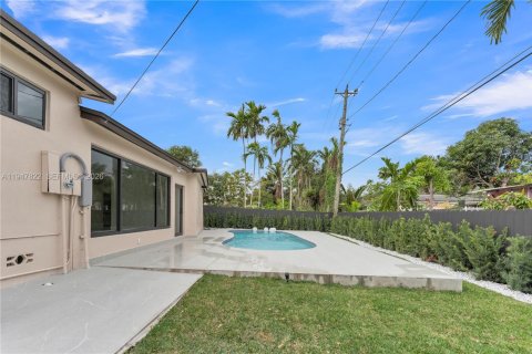 Villa ou maison à vendre à North Miami, Floride: 4 chambres, 172.61 m2 № 2004737 - photo 3