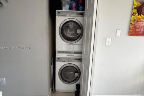 Снять в аренду кондоминиум в Хайалиа, Флорида 2 спальни, 75.44м2, № 2003704 - фото 8