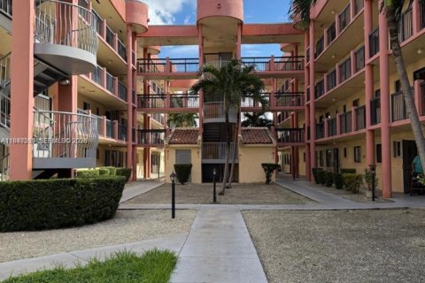 Кондоминиум с 2 спальнями в Хайалиа, Флорида № 2003704