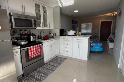 Снять в аренду кондоминиум в Хайалиа, Флорида 2 спальни, 75.44м2, № 2003704 - фото 6