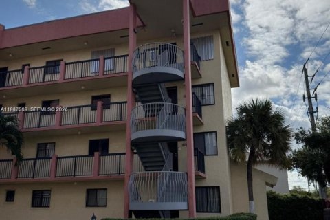 Снять в аренду кондоминиум в Хайалиа, Флорида 2 спальни, 75.44м2, № 2003704 - фото 22