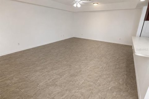 Apartment in Leesburg, Florida 3 bedrooms, 172.24 sq.m. № 2218748 - photo 7