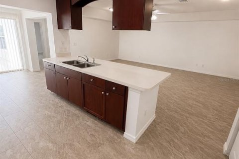 Apartment in Leesburg, Florida 3 bedrooms, 172.24 sq.m. № 2218748 - photo 12