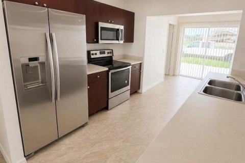 Apartment in Leesburg, Florida 3 bedrooms, 172.24 sq.m. № 2218748 - photo 13