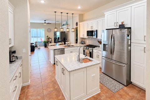 House in Davenport, Florida 4 bedrooms, 220.64 sq.m. № 2368944 - photo 17