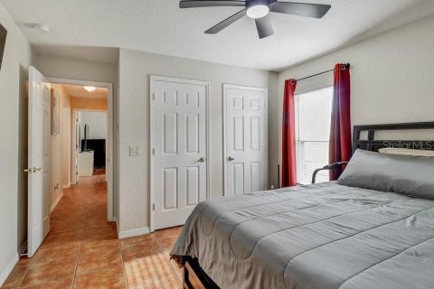 House in Davenport, Florida 4 bedrooms, 220.64 sq.m. № 2368944 - photo 28