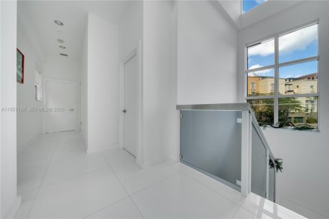 Купить таунхаус в Майами-Бич, Флорида 2 спальни, 130.99м2, № 2007223 - фото 20