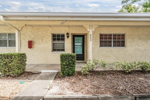 Villa ou maison à vendre à Clearwater, Floride: 2 chambres, 86.86 m2 № 1792368 - photo 1