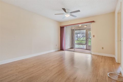 Villa ou maison à vendre à Clearwater, Floride: 2 chambres, 86.86 m2 № 1792368 - photo 13