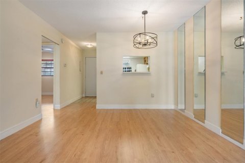 Villa ou maison à vendre à Clearwater, Floride: 2 chambres, 86.86 m2 № 1792368 - photo 24