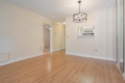 Villa ou maison à vendre à Clearwater, Floride: 2 chambres, 86.86 m2 № 1792368 - photo 25