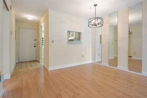 Villa ou maison à vendre à Clearwater, Floride: 2 chambres, 86.86 m2 № 1792368 - photo 28