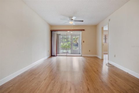 Villa ou maison à vendre à Clearwater, Floride: 2 chambres, 86.86 m2 № 1792368 - photo 12
