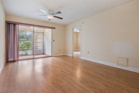 Villa ou maison à vendre à Clearwater, Floride: 2 chambres, 86.86 m2 № 1792368 - photo 11