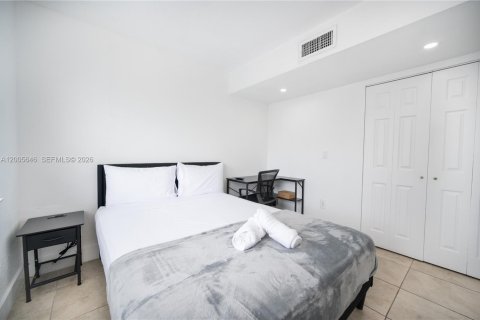 Apartment in Miami, Florida 3 bedrooms, 79.9 sq.m. № 2069644 - photo 6