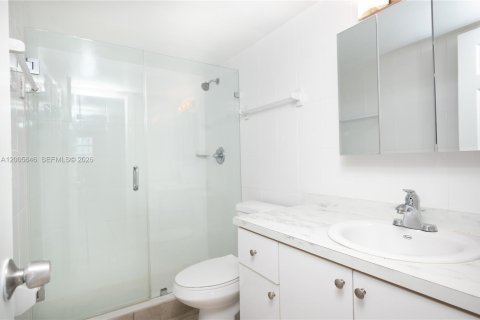 Apartment in Miami, Florida 3 bedrooms, 79.9 sq.m. № 2069644 - photo 16