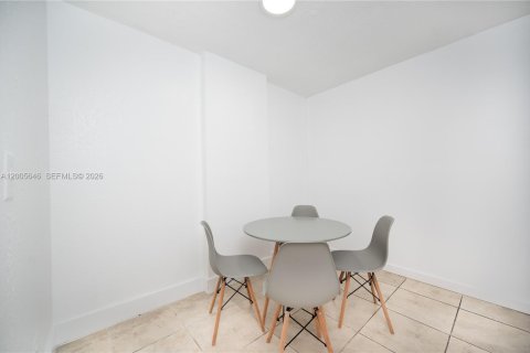 Apartment in Miami, Florida 3 bedrooms, 79.9 sq.m. № 2069644 - photo 20