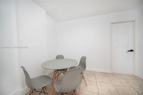 Apartment in Miami, Florida 3 bedrooms, 79.9 sq.m. № 2069644 - photo 19