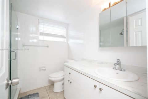 Apartment in Miami, Florida 3 bedrooms, 79.9 sq.m. № 2069644 - photo 15