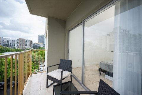 Apartment in Miami, Florida 3 bedrooms, 79.9 sq.m. № 2069644 - photo 17