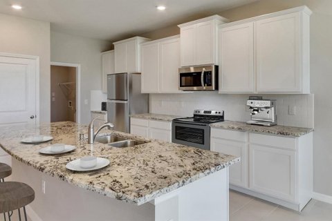 Casa en venta en Zephyrhills, Florida, 3 dormitorios, 171.31 m2 № 1826175 - foto 2