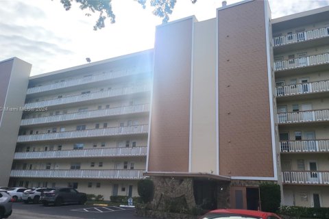 Снять в аренду квартиру в Халландейл-Бич, Флорида 2 спальни, 101.45м2, № 1984978 - фото 9