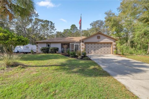 Casa en venta en Citrus Springs, Florida, 3 dormitorios, 148.09 m2 № 1723717 - foto 1