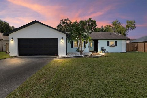 House in Port Orange, Florida 3 bedrooms, 153.29 sq.m. № 1914515 - photo 1