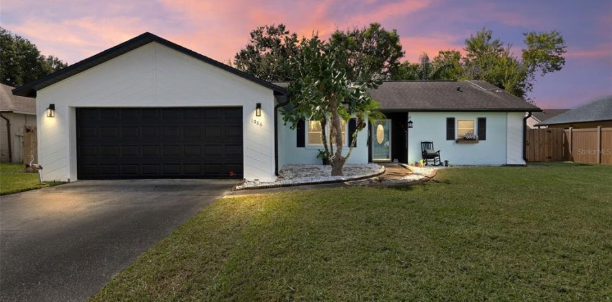 House in Port Orange, Florida 3 bedrooms, 153.29 sq.m. № 1914515