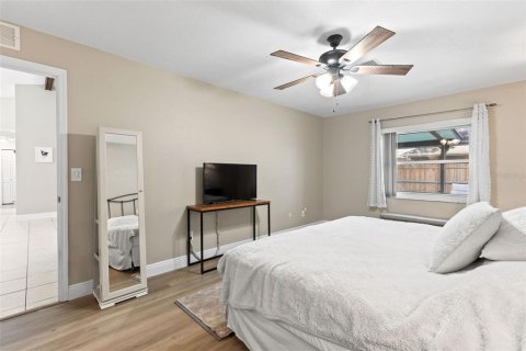 House in Port Orange, Florida 3 bedrooms, 153.29 sq.m. № 1914515 - photo 15