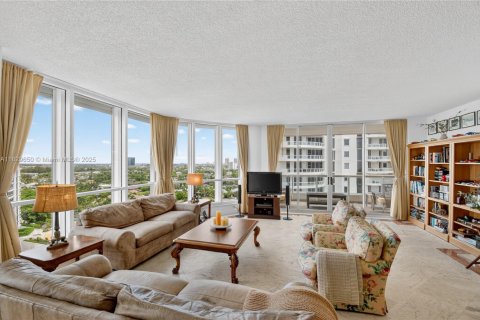 Condominio en venta en Aventura, Florida, 2 dormitorios, 203.46 m2 № 1960439 - foto 4