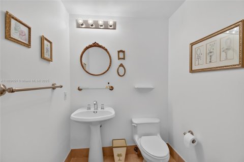 Condominio en venta en Aventura, Florida, 2 dormitorios, 203.46 m2 № 1960439 - foto 28