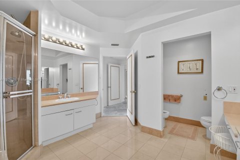 Condominio en venta en Aventura, Florida, 2 dormitorios, 203.46 m2 № 1960439 - foto 22