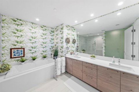 Condominio en venta en Tampa, Florida, 2 dormitorios, 192.12 m2 № 2139725 - foto 23