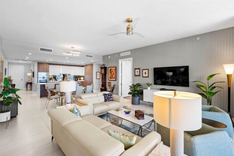Condominio en venta en Tampa, Florida, 2 dormitorios, 192.12 m2 № 2139725 - foto 13