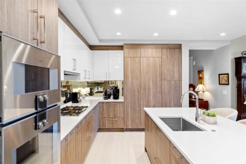 Condominio en venta en Tampa, Florida, 2 dormitorios, 192.12 m2 № 2139725 - foto 8