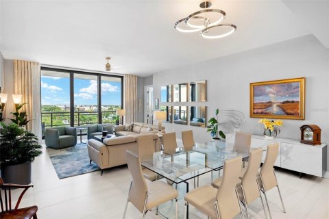 Condominio en venta en Tampa, Florida, 2 dormitorios, 192.12 m2 № 2139725 - foto 11